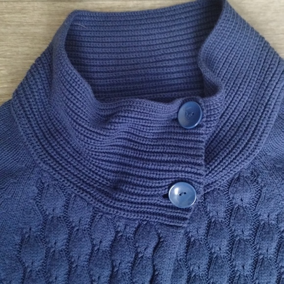 Izod Ladies Sweater, size M. - Picture 2 of 7